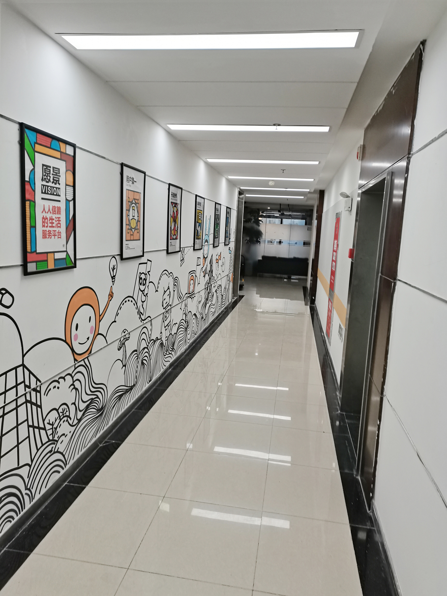 合肥五八信息技術(shù)分公司1980平方辦公室翻新改造工程(圖5) 過(guò)道3.jpg