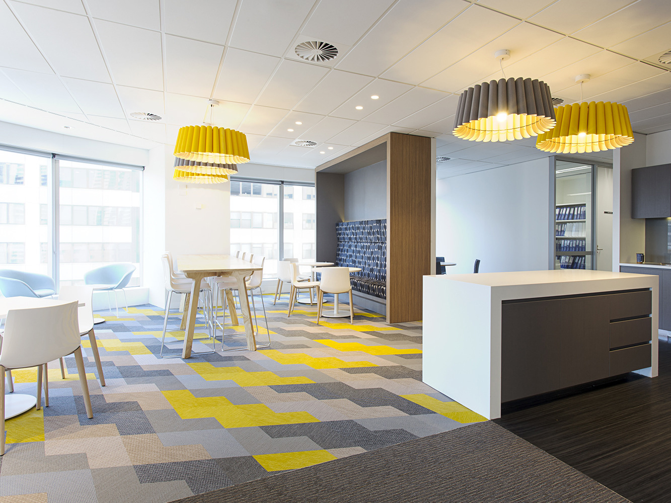 國(guó)外辦公 (7) 副本.JPG