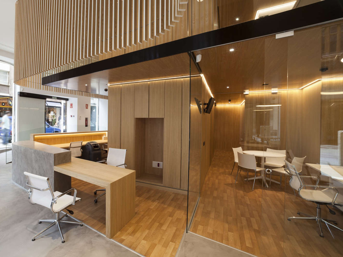 1200平方挑高復(fù)式辦公室裝修設(shè)計項目(圖1) 國外辦公 (4) 副本.jpg