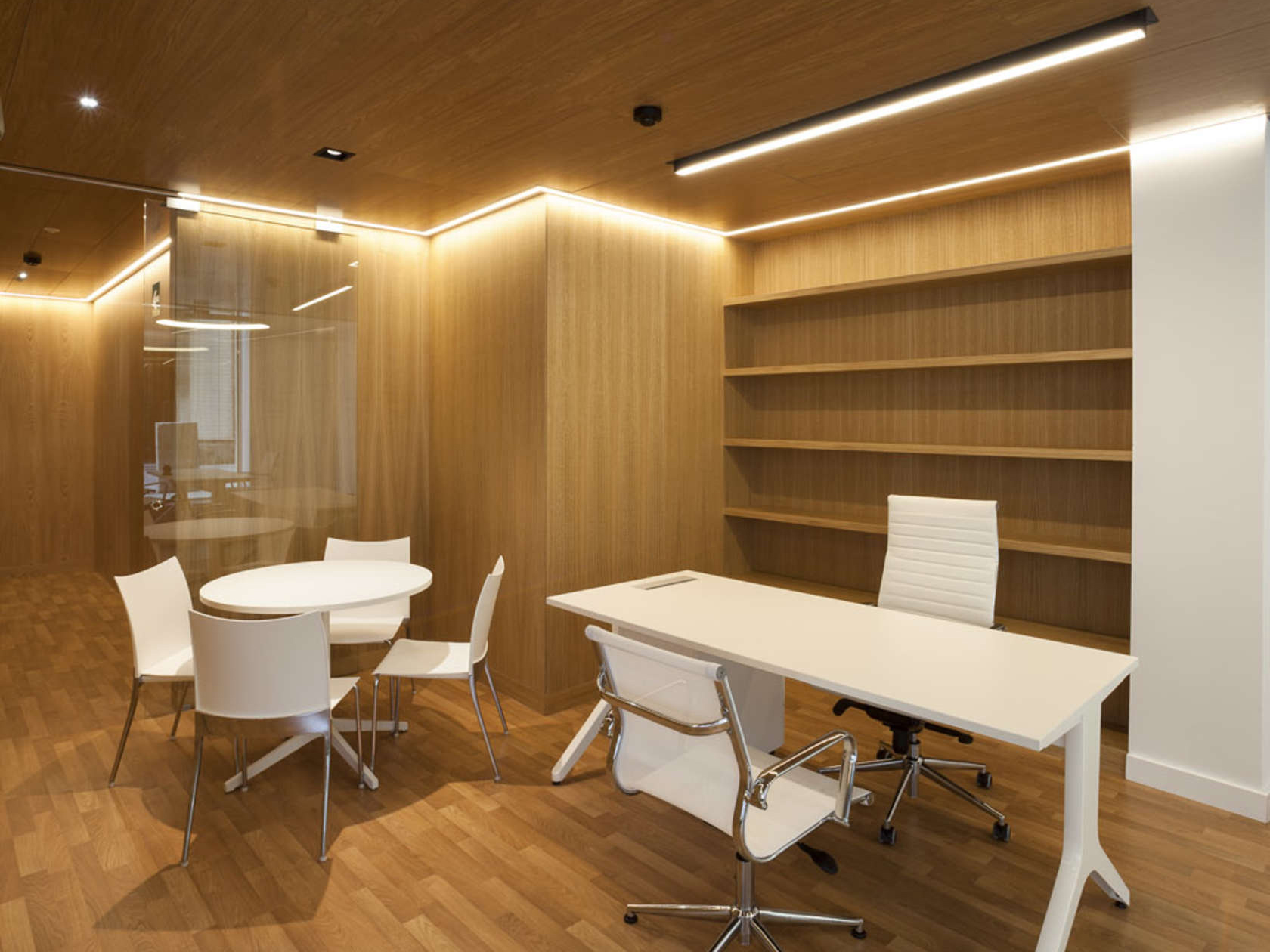 1200平方挑高復(fù)式辦公室裝修設(shè)計項目(圖2) 國外辦公 (5) 副本.jpg