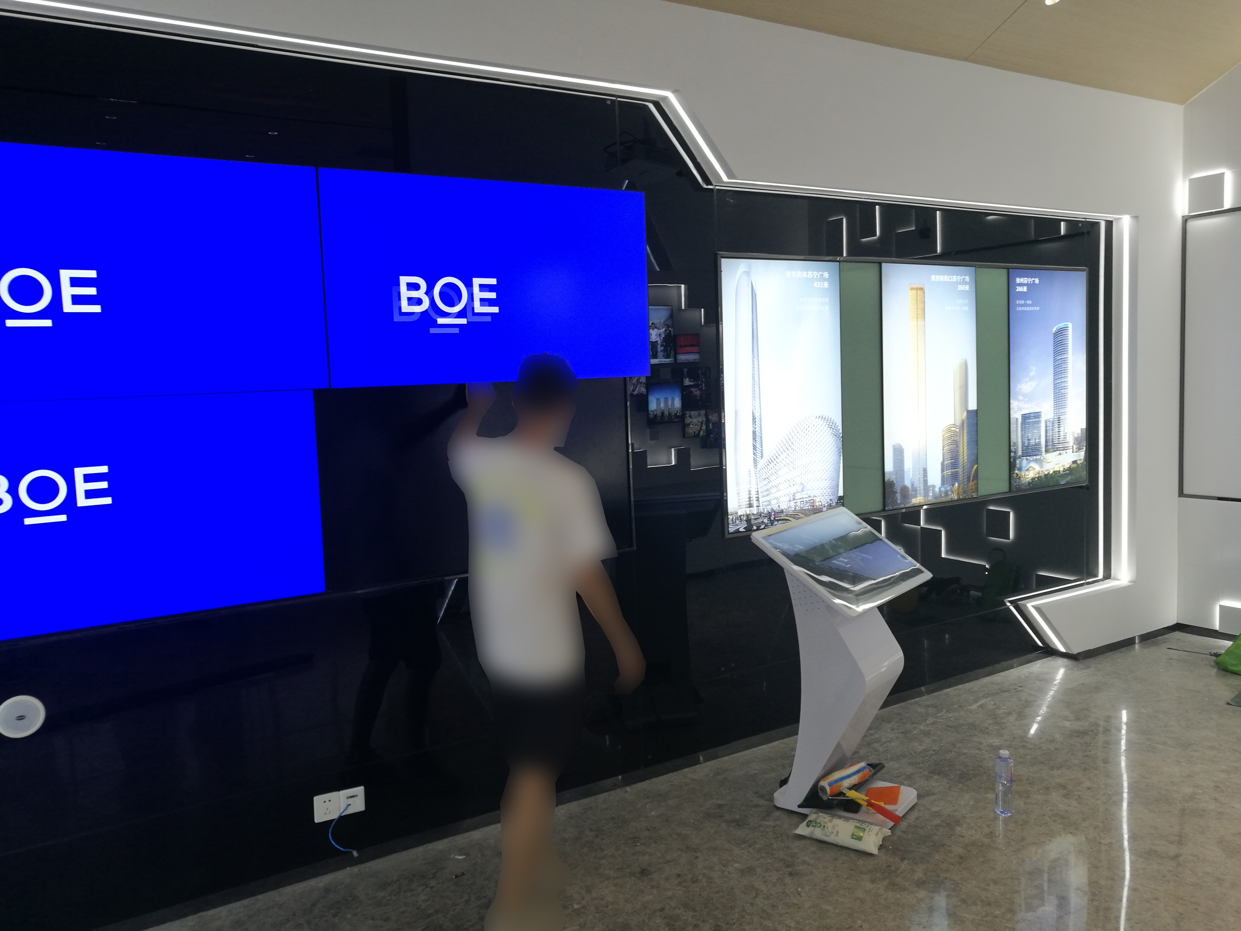 蘇寧置業(yè)集團有限公司安慶及滁州展廳裝修設計項目(圖2) 圖片2 副本.jpg